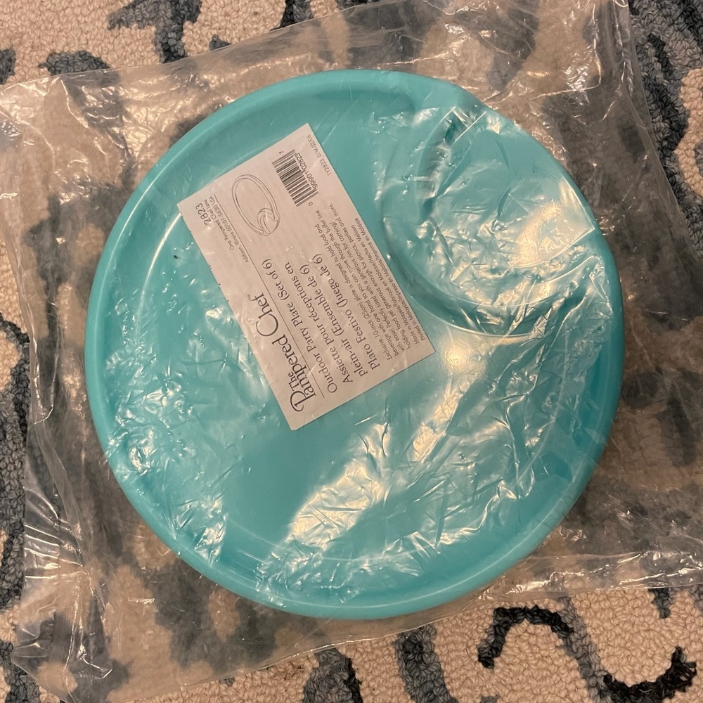 Pampered Chef Outdoor Party Plates